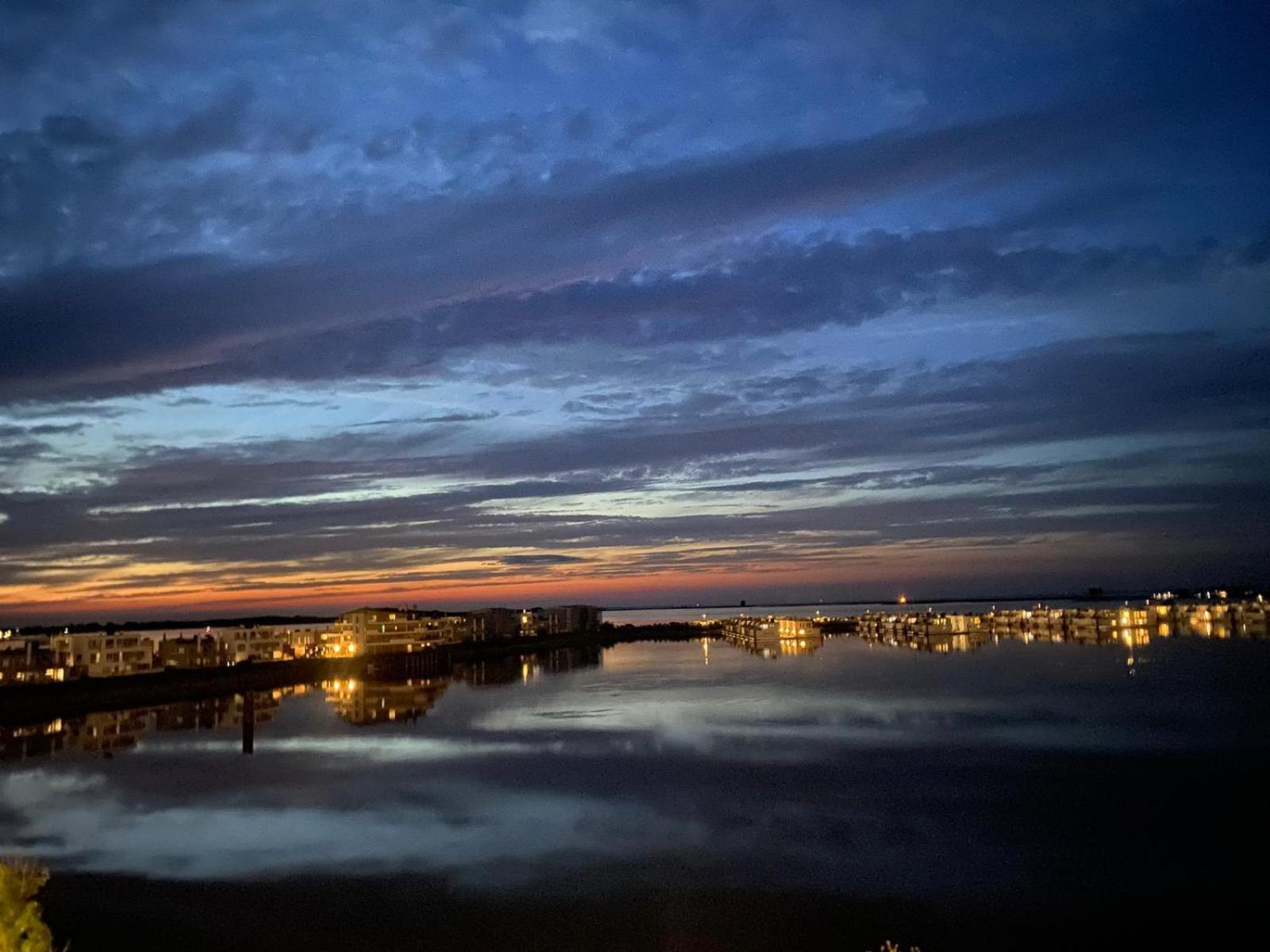 Waterkant คัพเพล์น ภายนอก รูปภาพ