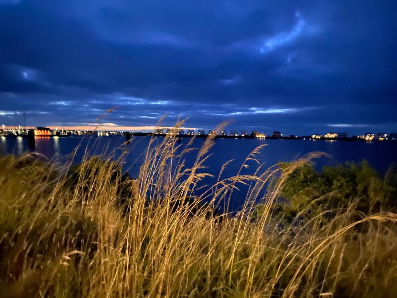Waterkant คัพเพล์น ภายนอก รูปภาพ